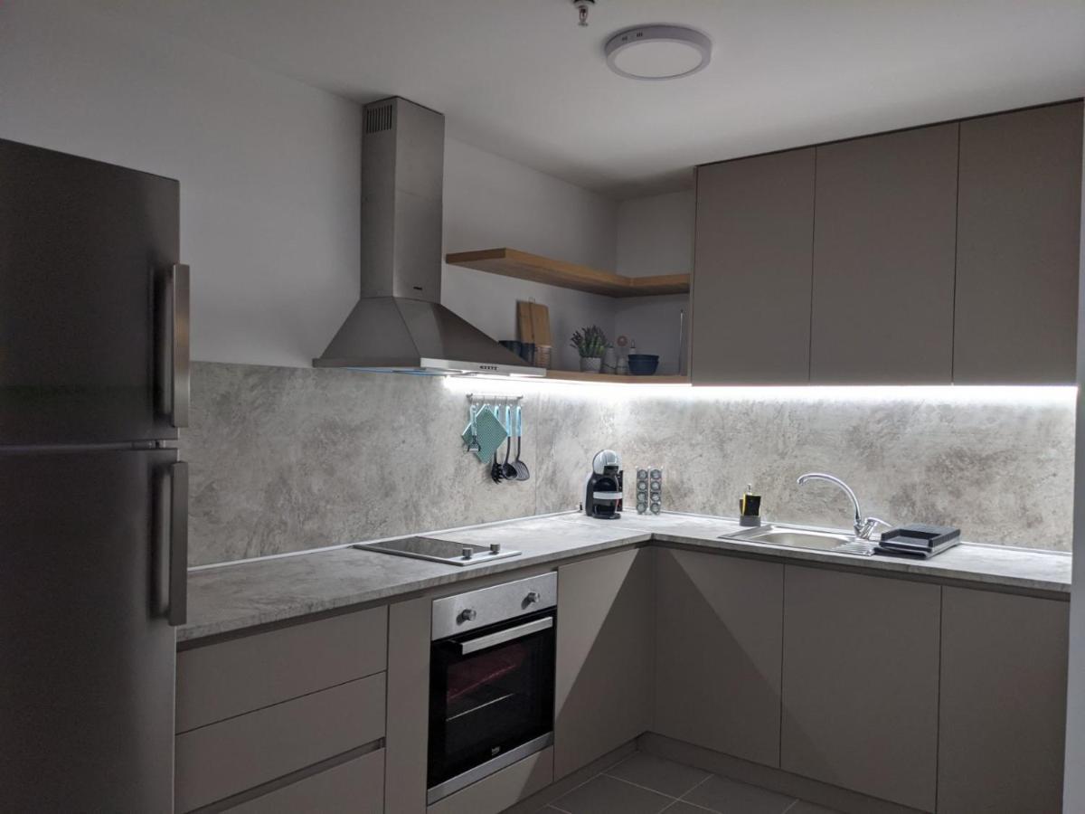 Sky Side Luxury Condo Skopje Luaran gambar