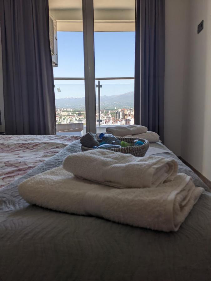 Sky Side Luxury Condo Skopje Luaran gambar